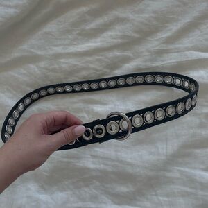 Sandro silver metal keyhole belt